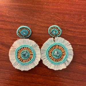 EUC boutique earrings